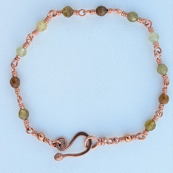 Dainty Copper Bracelet Natural Green Garnet Gems Artisan Crafted Feminine Style - Picture 14 of 15